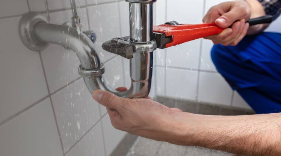 Expert burst pipe repair services in Fair Haven, MI